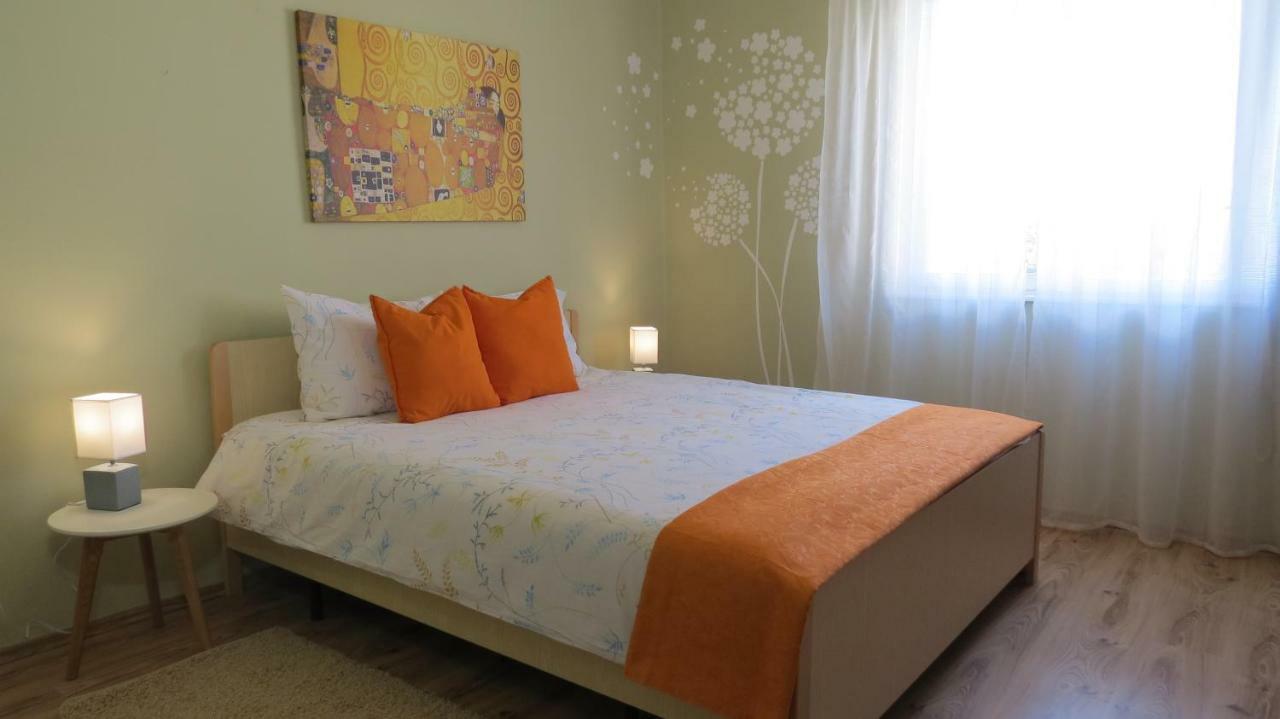 Apartment Pineta25 *